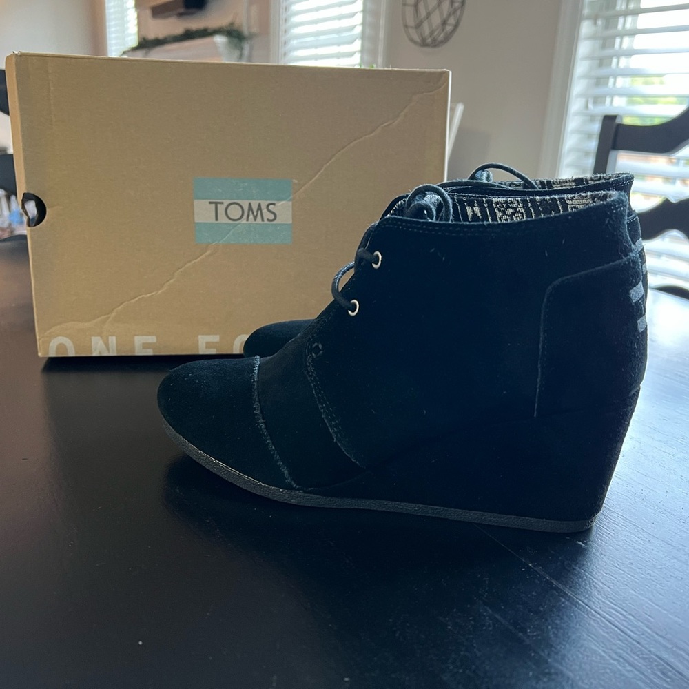 Toms Wedges